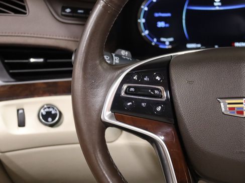 Used 2016 Cadillac Escalade Luxury AWD/4WD image 55