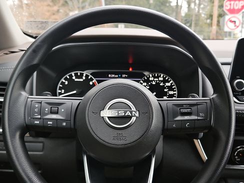 Certified 2023 Nissan Rogue S image 18