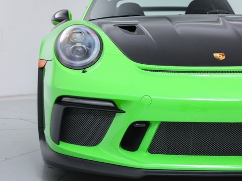 Used 2019 Porsche 911 GT3 RS image 14