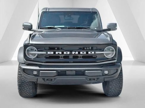 Used 2023 Ford Bronco Outer Banks w/ Sasquatch Package AWD/4WD image 2