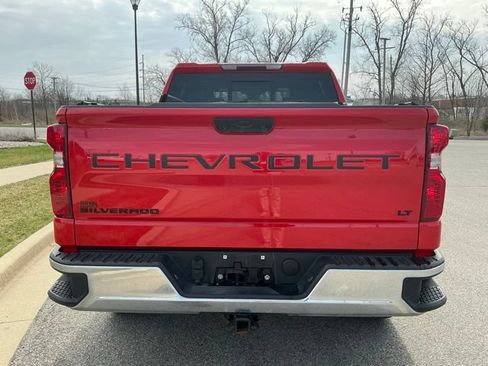 Used 2023 Chevrolet Silverado 1500 LT w/ Convenience Package II AWD/4WD image 10