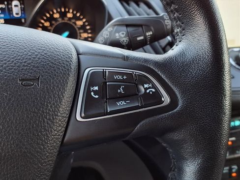 Used 2018 Ford Escape Titanium w/ Ford Safe & Smart Package image 16