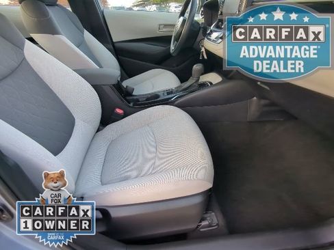 Used 2022 Toyota Corolla LE image 20
