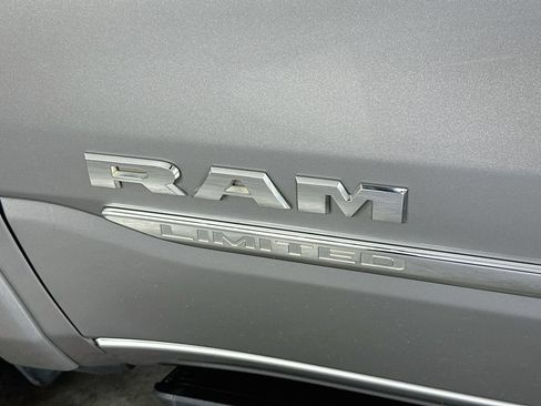 Used 2019 RAM 1500 Limited w/ Advanced Safety Group AWD/4WD image 29