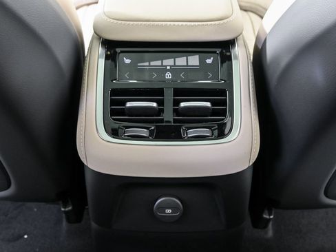 New 2026 Volvo XC90 T8 Ultra w/ Protection Package Premier AWD/4WD image 20