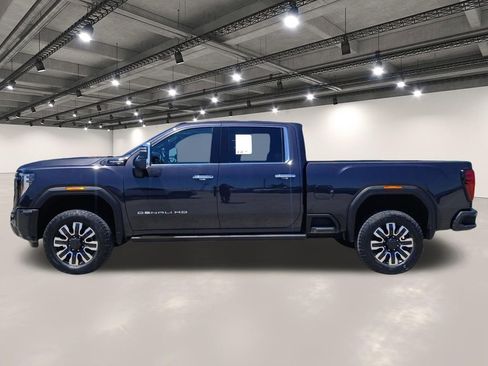 Used 2025 GMC Sierra 2500 Denali Ultimate AWD/4WD image 13