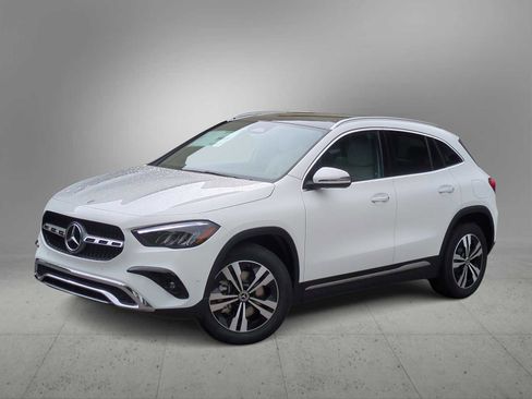 Used 2026 Mercedes-Benz GLA 250 4MATIC image 1