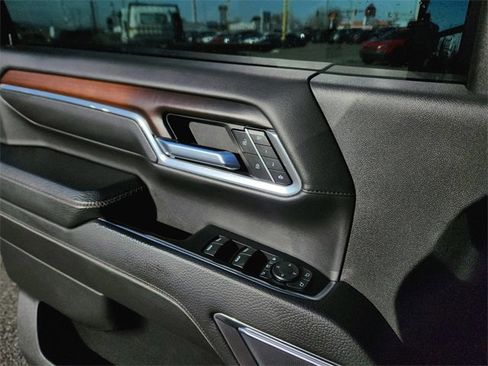 Used 2024 GMC Sierra 2500 Denali w/ Denali Reserve Package image 19