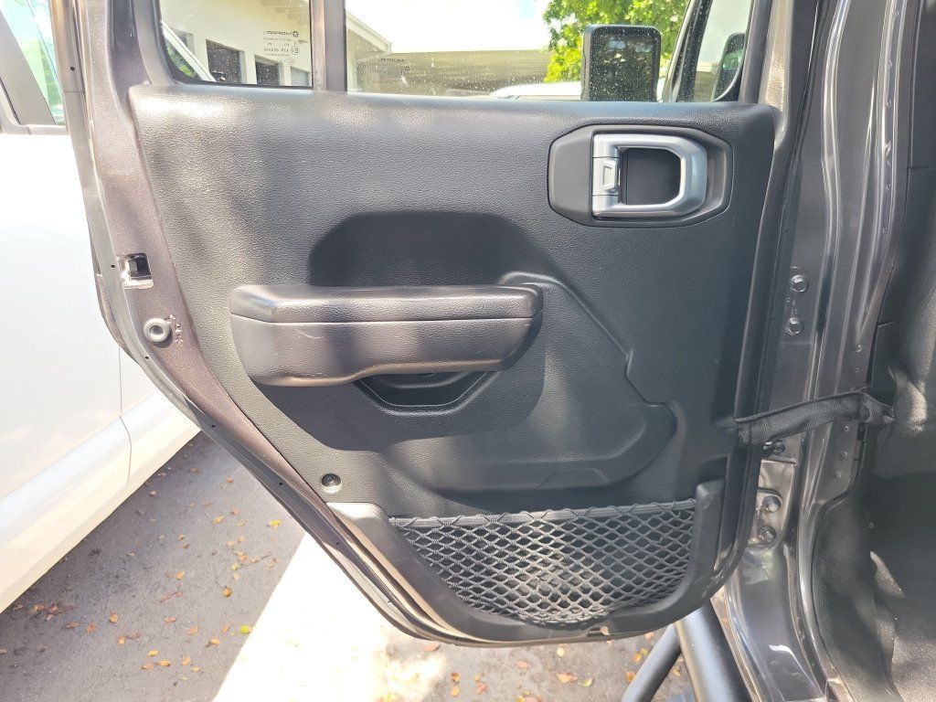 Used 2020 Jeep Wrangler Unlimited Sport AWD/4WD image 9