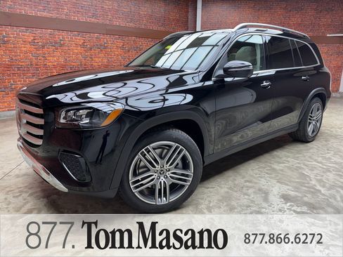 New 2026 Mercedes-Benz GLS 450 4MATIC image 1