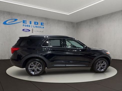 Certified 2023 Ford Explorer XLT w/ Equipment Group 202A AWD/4WD image 7