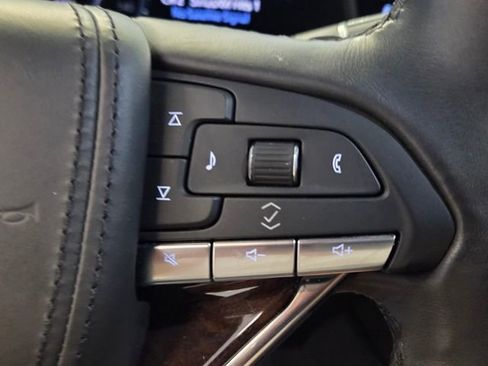 Used 2023 Cadillac Escalade Sport Platinum w/ LPO, ONYX Package AWD/4WD image 28