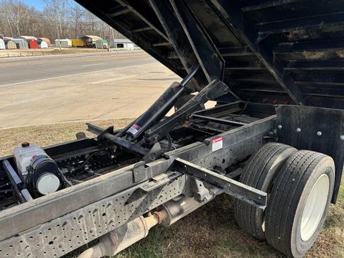 Used 2024 Chevrolet Low Cab Forward image 14