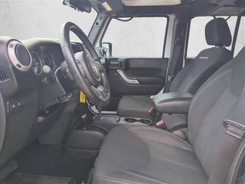 Used 2015 Jeep Wrangler Unlimited Rubicon w/ Connectivity Group AWD/4WD image 17