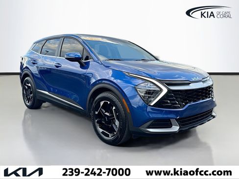 Used 2025 Kia Sportage EX image 7