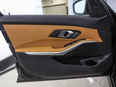 New 2026 BMW 330i xDrive Sedan w/ Convenience Package AWD/4WD image 9