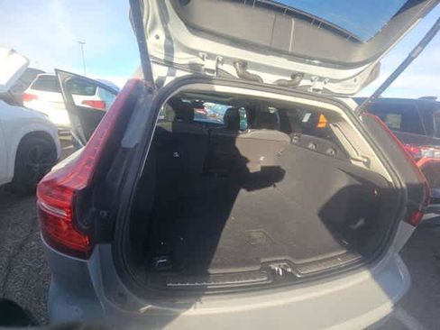 Certified 2025 Volvo V60 B5 Cross Country Plus image 12