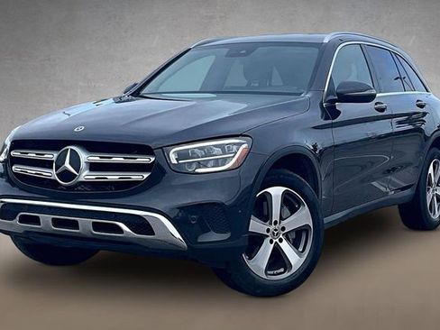 Used 2022 Mercedes-Benz GLC 300 image 1