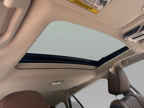 Used 2024 Subaru Outback Touring AWD/4WD image 25