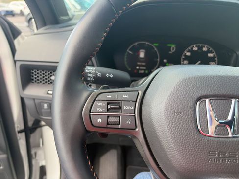 Certified 2025 Honda CR-V Sport image 17