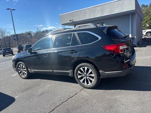 Used 2017 Subaru Outback 2.5i Limited image 4