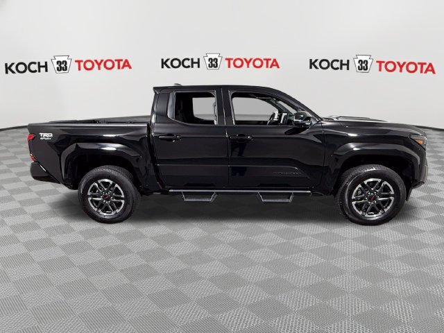 Certified 2025 Toyota Tacoma TRD Sport w/ TRD Sport Upgrade Package AWD/4WD image 9