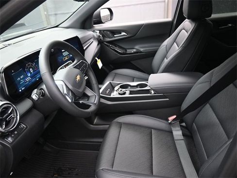 New 2026 Chevrolet Equinox LT image 8