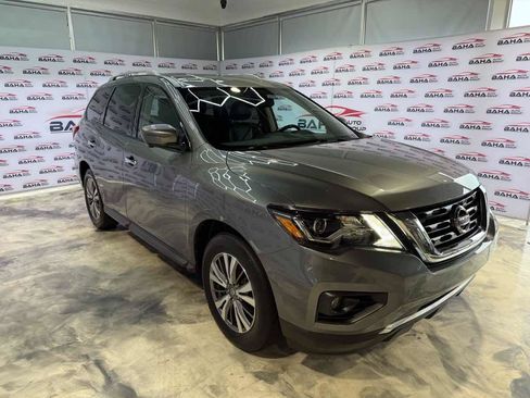 Used 2020 Nissan Pathfinder SL AWD/4WD image 3