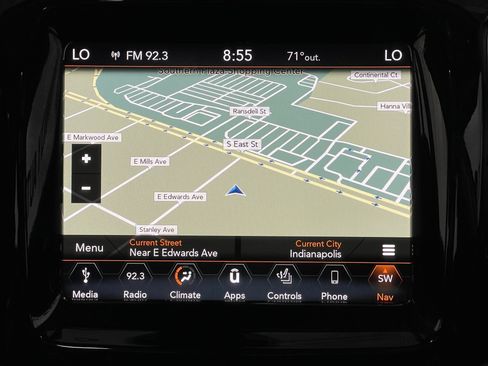 Used 2019 Jeep Compass Limited AWD/4WD image 10