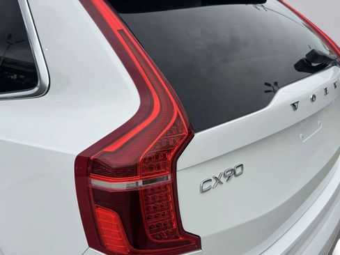 Used 2017 Volvo XC90 T6 Momentum w/ Vision Package AWD/4WD image 14