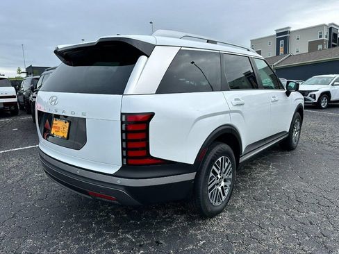Used 2026 Hyundai Palisade SEL FWD image 3