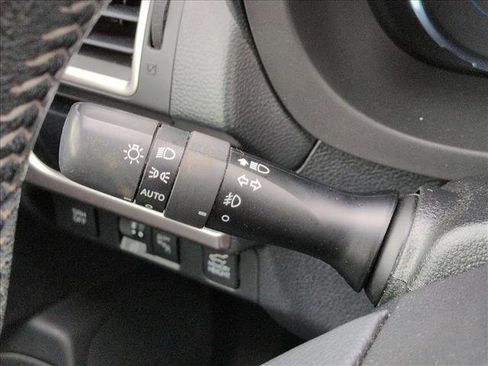 Used 2018 Subaru Forester 2.5i Limited image 16