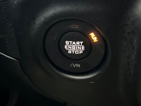 Used 2021 Jeep Wrangler Unlimited Sahara AWD/4WD image 23