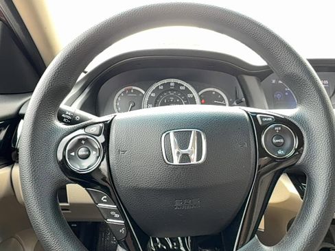 Used 2017 Honda Accord LX image 15