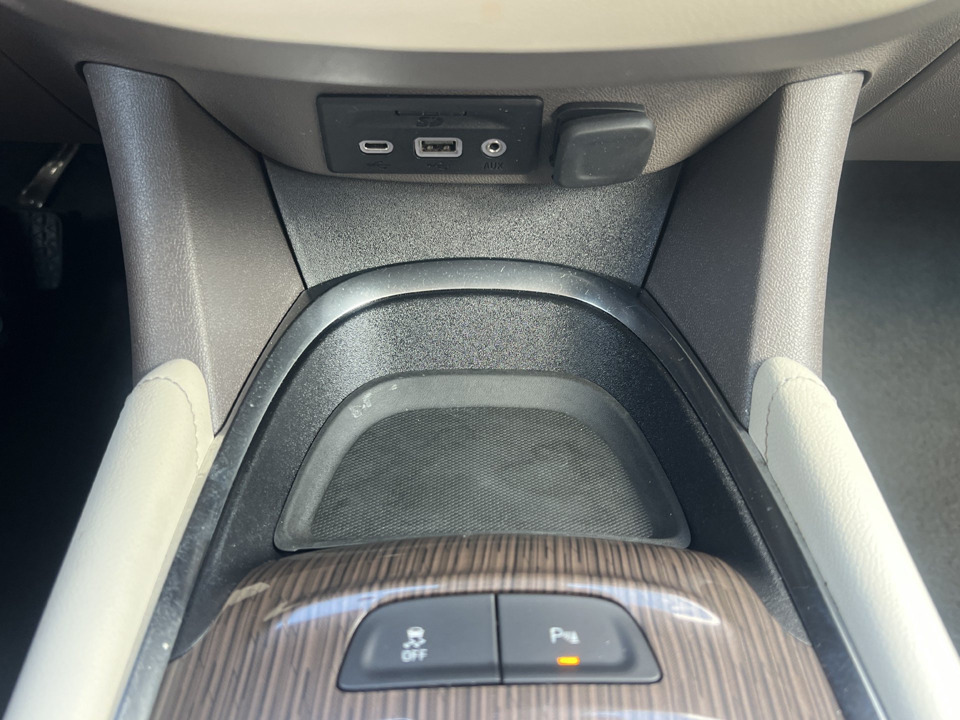 Used 2024 Chevrolet Malibu LT FWD image 7