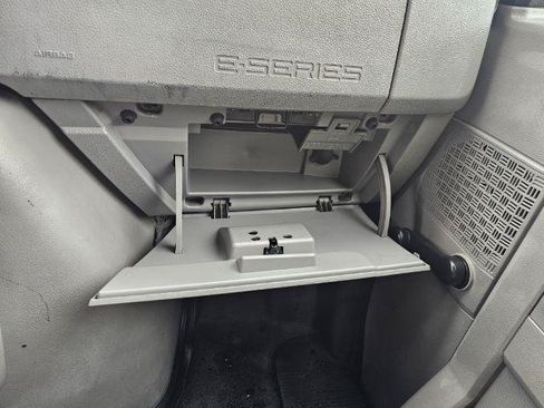 Used 2012 Ford E-450 and Econoline 450 Super Duty RWD image 15