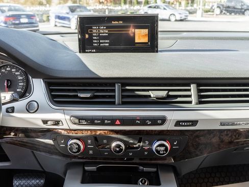 Used 2018 Audi Q7 2.0T Premium Plus w/ Premium Plus Package image 18