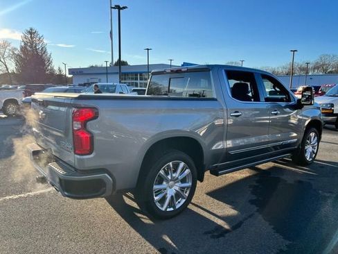 Used 2024 Chevrolet Silverado 1500 High Country w/ High Country Premium Package AWD/4WD image 6
