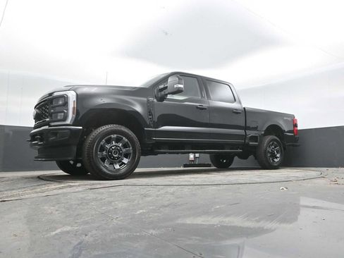 Used 2024 Ford F250 Lariat w/ Sport Appearance Package image 20