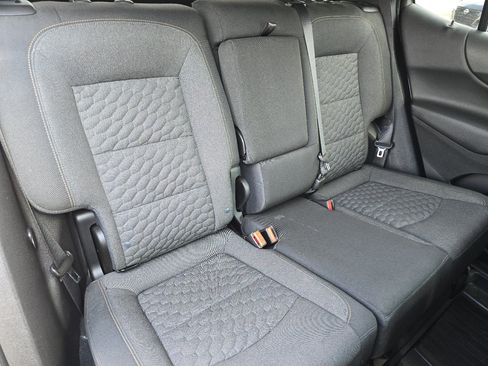 Used 2019 Chevrolet Equinox LT FWD image 24