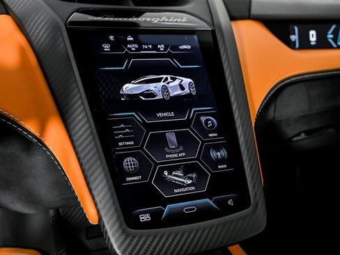 Used 2025 Lamborghini Revuelto AWD/4WD image 35