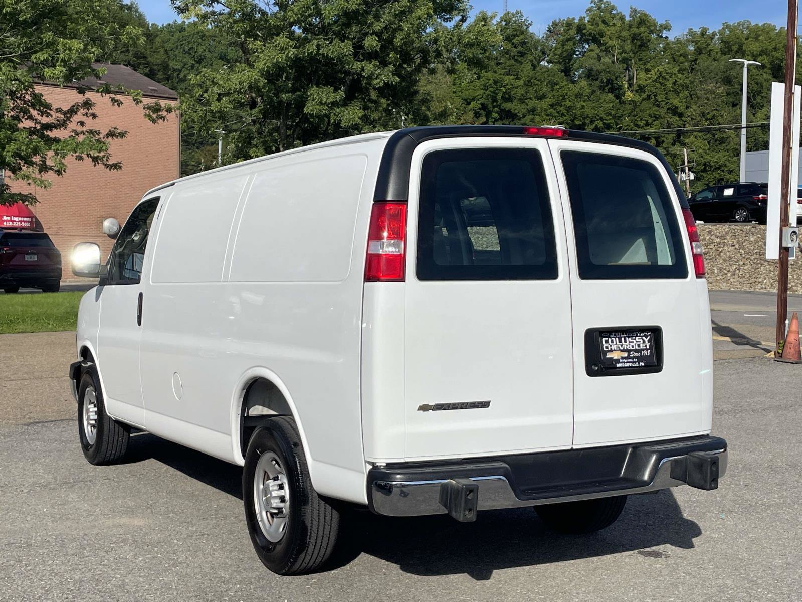 Certified 2025 Chevrolet Express 2500 w/ Driver Convenience Package RWD image 5
