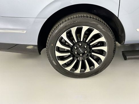 Used 2023 Lincoln Navigator L Black Label image 32