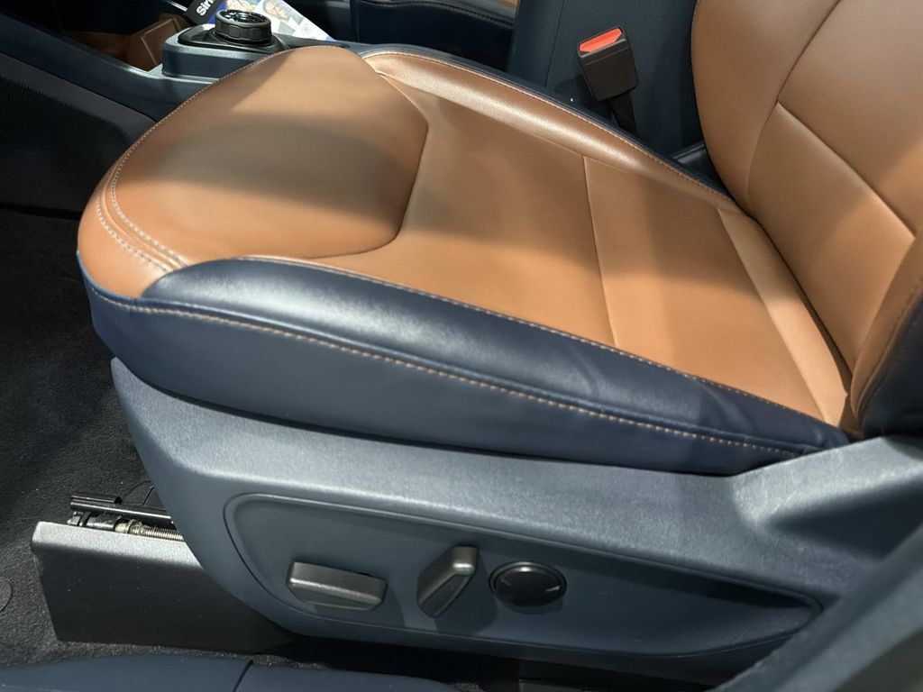 Certified 2022 Ford Maverick Lariat w/ Lariat Luxury Package FWD image 20