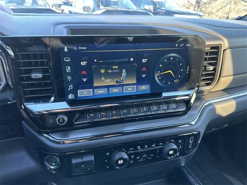 Used 2023 Chevrolet Silverado 1500 ZR2 w/ Technology Package image 19