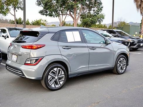 Certified 2023 Hyundai Kona SE w/ Cargo Package image 8