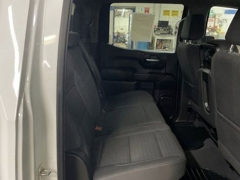 Used 2023 Chevrolet Silverado 1500 Custom image 17