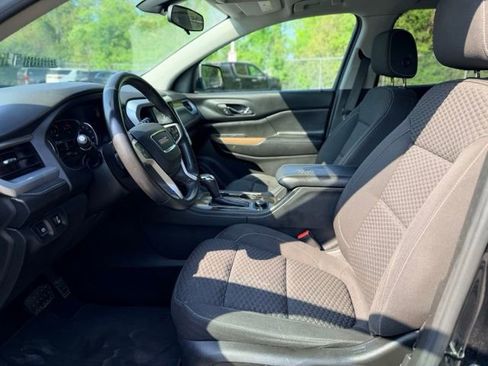 Used 2017 GMC Acadia SLE AWD/4WD image 6