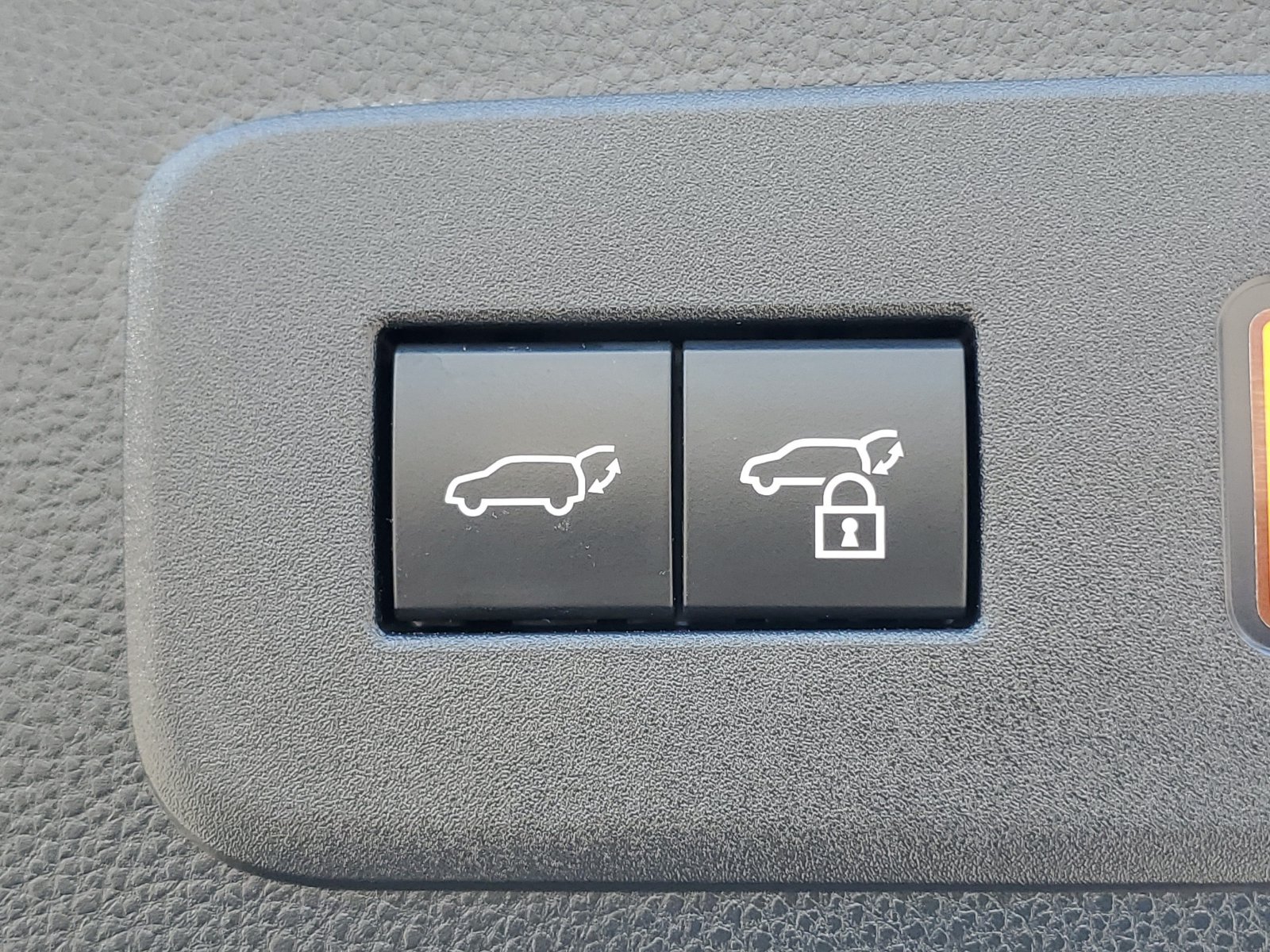 Used 2026 Lexus GX 550 w/ Accessory Package (32) AWD/4WD image 9