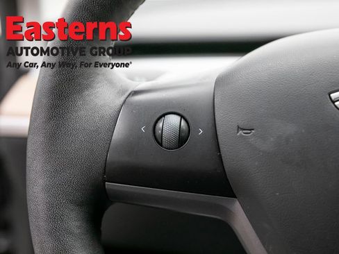 Used 2023 Tesla Model 3 Standard Range RWD image 16
